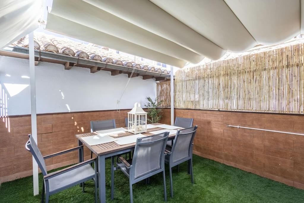 Apartamento Con Terraza A 4 Minutos De La Catedral Гранада Экстерьер фото