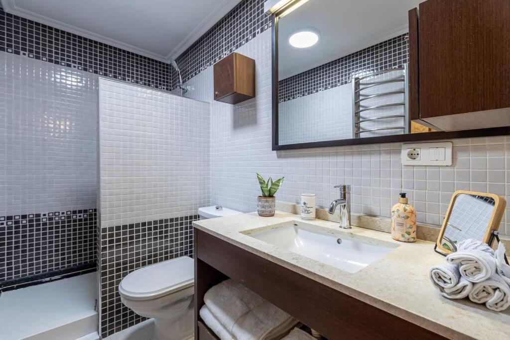 Apartamento Con Terraza A 4 Minutos De La Catedral Гранада Экстерьер фото